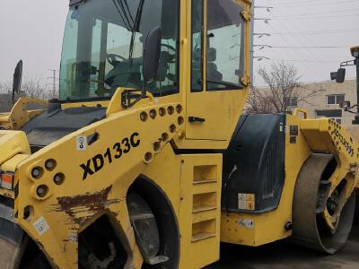 徐工XD133C雙鋼輪壓路機