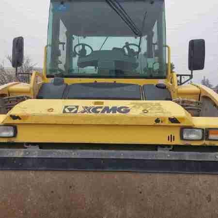 徐工XD133C双钢轮压路机