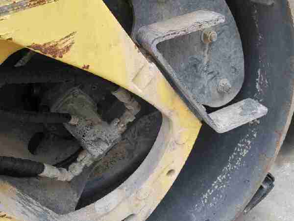 徐工XD133C雙鋼輪壓路機(jī)