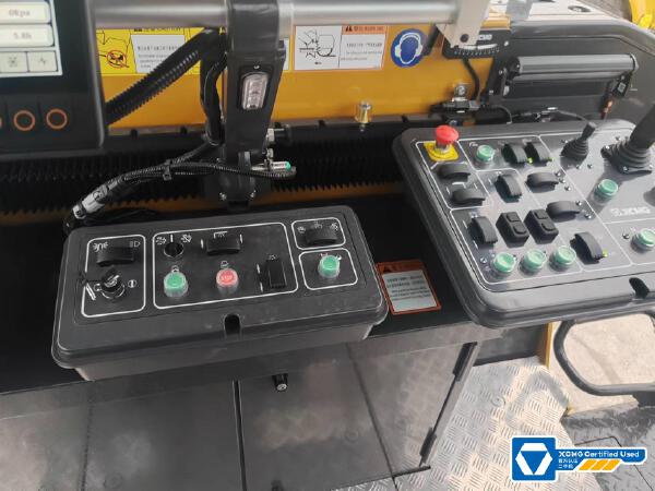 徐工XM2005Ⅳ銑刨機(jī)