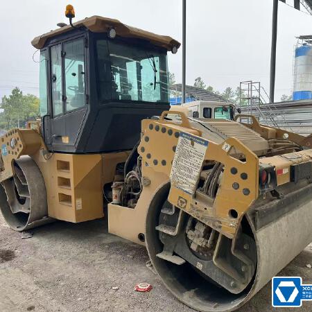 徐工XD135TCIV双钢轮压路机