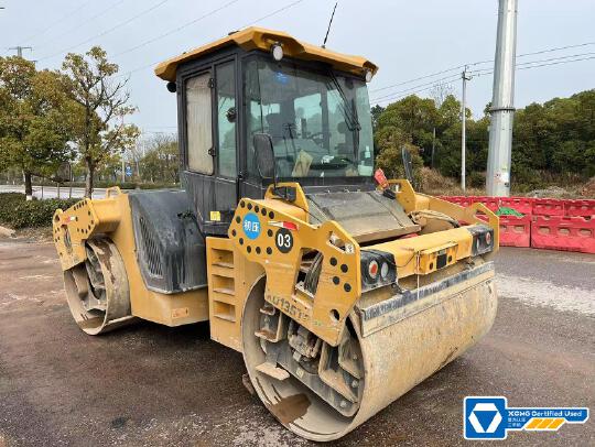 徐工XD135TCIV雙鋼輪壓路機(jī)