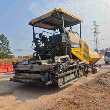 徐工RP1005HDIV摊铺机