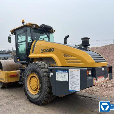 徐工XS265HSIV单钢轮压路机