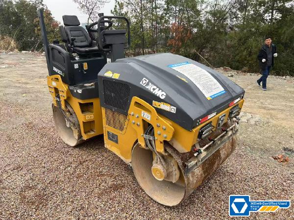 徐工XMR303IV手扶式振動壓路機(jī)