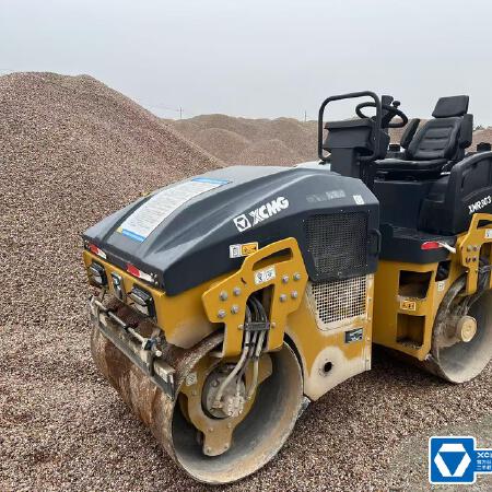 徐工XMR303IV手扶式振动压路机