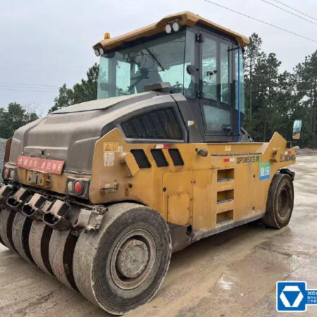 徐工XP305KSIV轮胎压路机