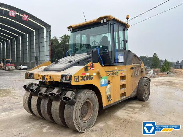 徐工XP305KSIV輪胎壓路機(jī)