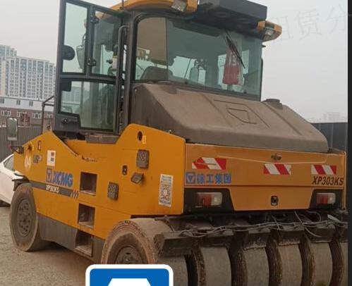 徐工XP303KS輪胎壓路機(30噸膠輪)