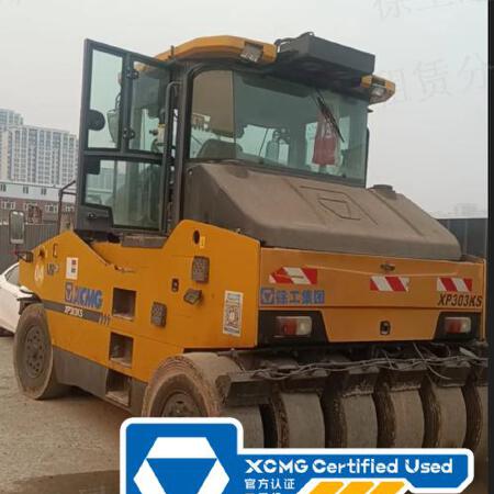 徐工XP303KS轮胎压路机(30吨胶轮)