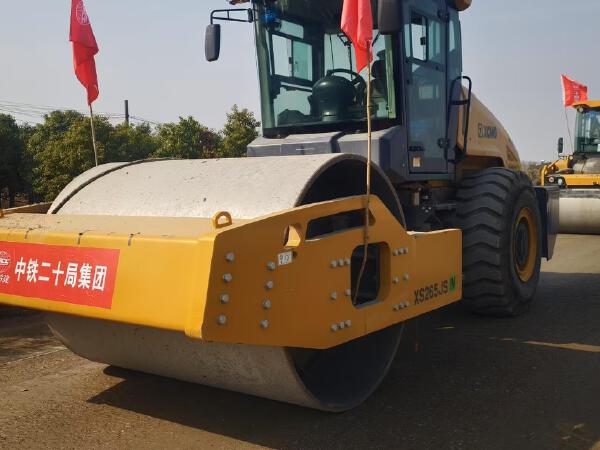徐工XS265JSIV單鋼輪壓路機(jī)