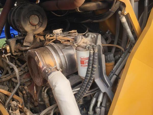 徐工XD135TIV雙鋼輪壓路機(jī)