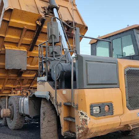 徐工XDR80T宽体车