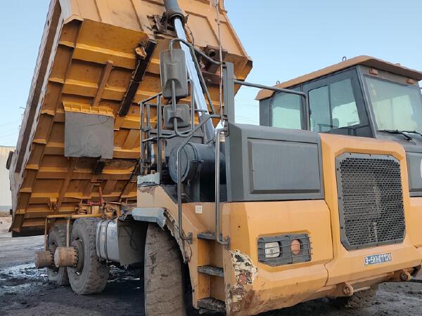 徐工XDR80T寬體車