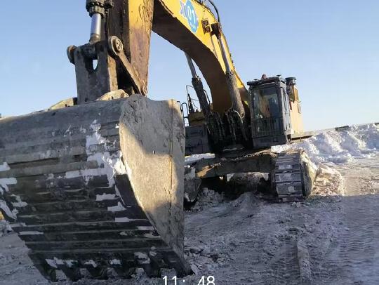 徐工XE950D履帶式挖掘機