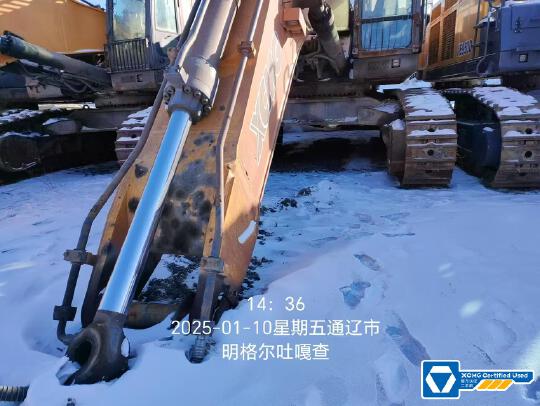 徐工XE950D履帶式挖掘機(jī)