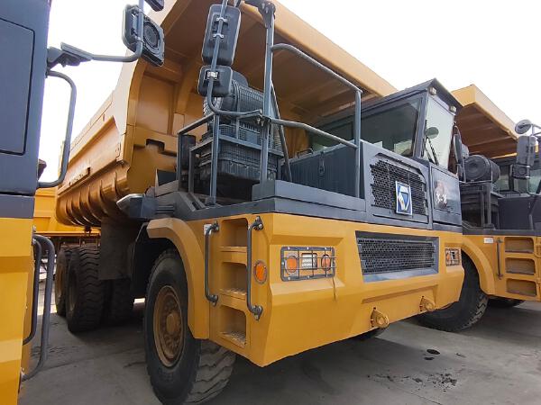 徐工XDM80寬體車