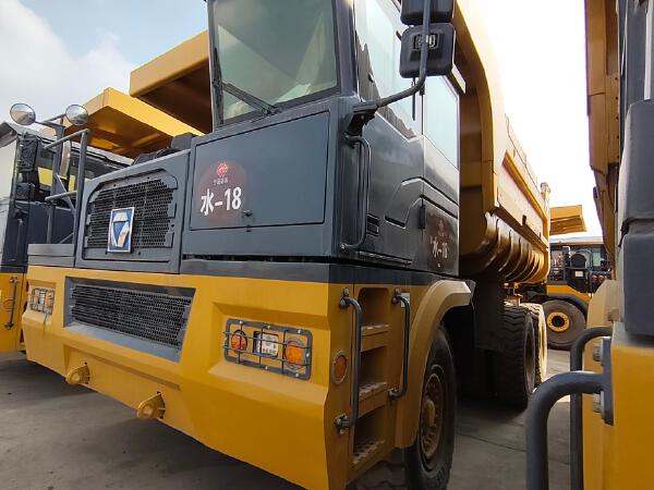 徐工XDM80寬體車