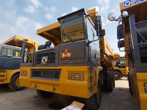 徐工XDM80寬體車