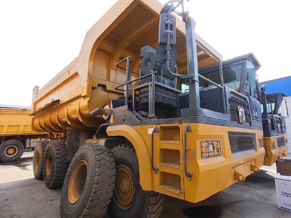 徐工XDM80寬體車