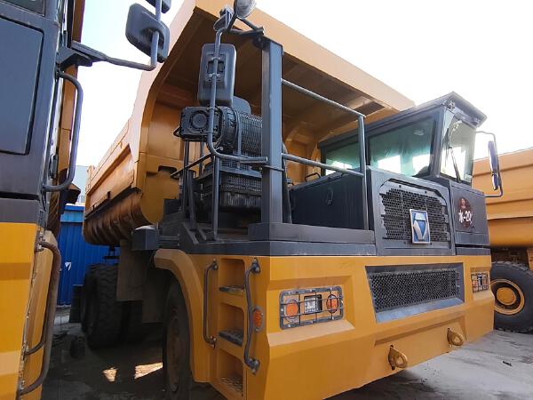 徐工XDM80寬體車