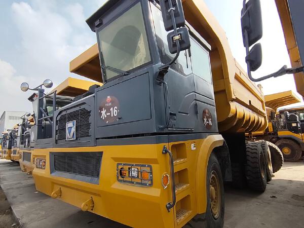 徐工XDM80寬體車