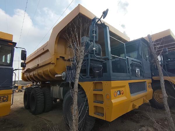 徐工XDM80寬體車