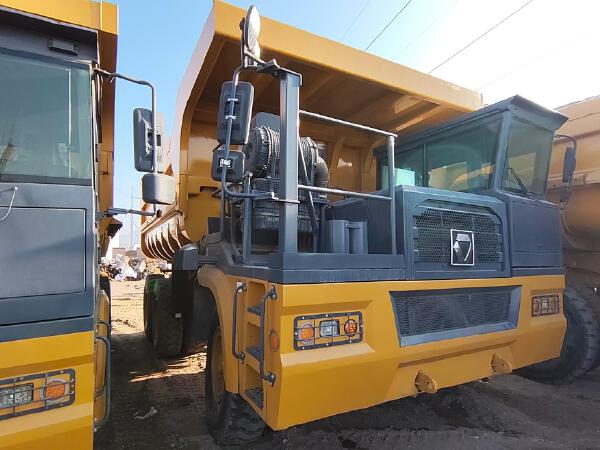 徐工XDM80寬體車