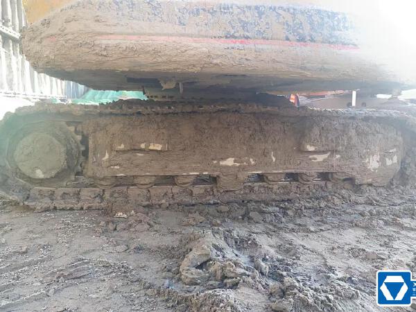 徐工XE135GA履带式挖掘机