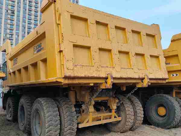 徐工XDR85T寬體車