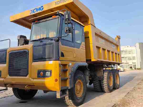 徐工XDR80T寬體車