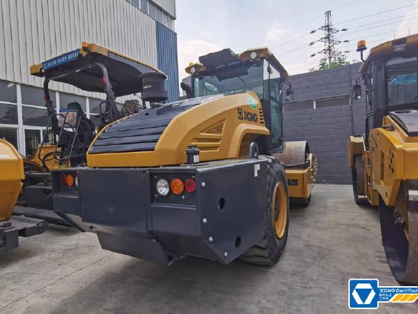 徐工XS225JIV單鋼輪壓路機