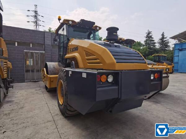 徐工XS225JIV單鋼輪壓路機