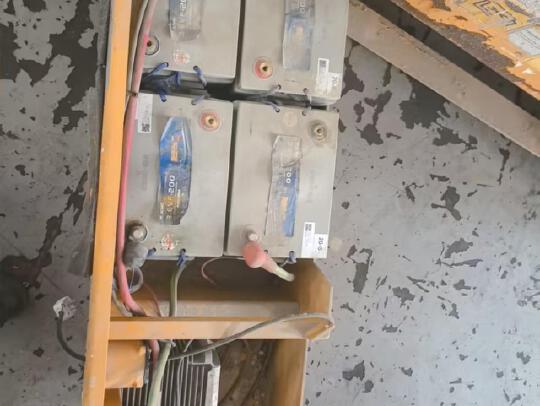 徐工GTJZ1012剪叉式高空作業平臺