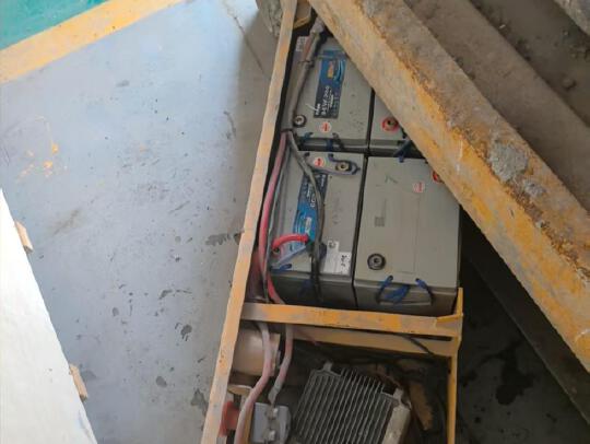 徐工GTJZ1012剪叉式高空作業(yè)平臺