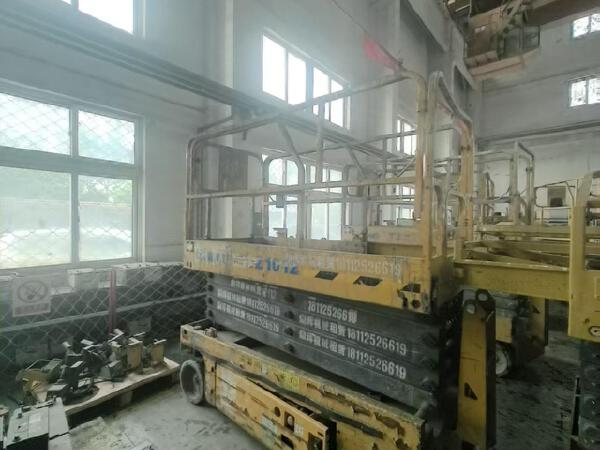 徐工GTJZ1012剪叉式高空作業平臺