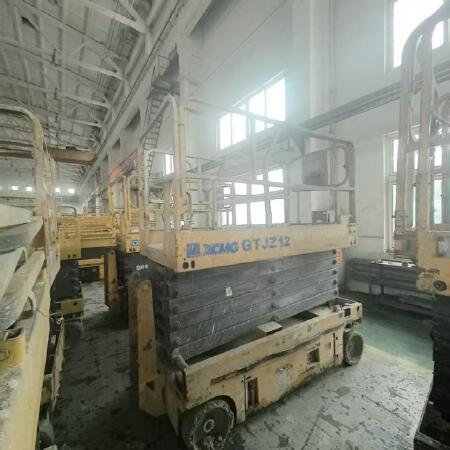 徐工GTJZ1212剪叉式高空作业平台