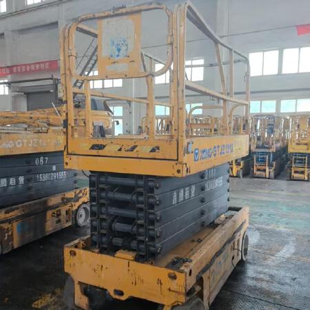 徐工GTJZ1212剪叉式高空作业平台