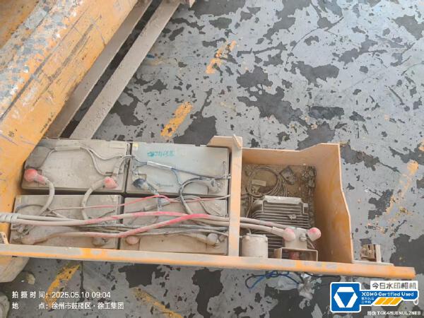 徐工GTJZ1212剪叉式高空作業(yè)平臺(tái)