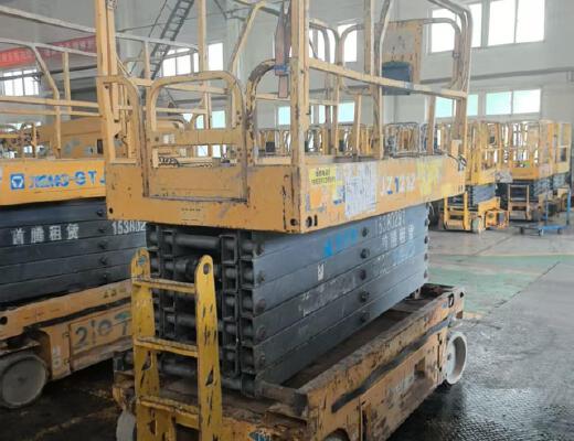 徐工GTJZ1212剪叉式高空作业平台