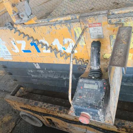 徐工GTJZ1212剪叉式高空作业平台