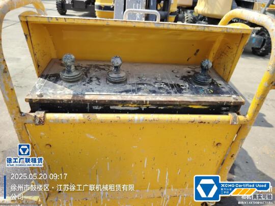 徐工GTBZ14J曲臂式高空作業平臺