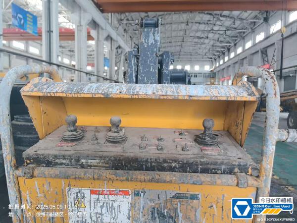 徐工GTBZ14J曲臂式高空作業(yè)平臺(tái)