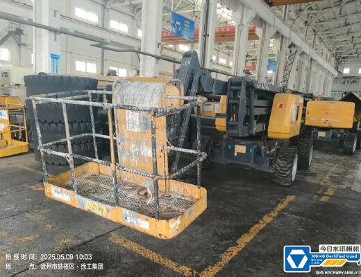 徐工GTBZ14J曲臂式高空作业平台