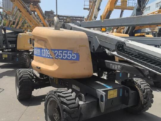 徐工GTBZ14J曲臂式高空作業平臺