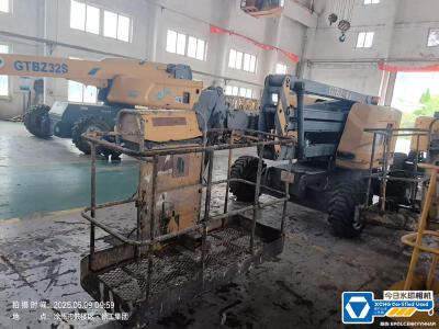 徐工GTBZ14J曲臂式高空作業平臺