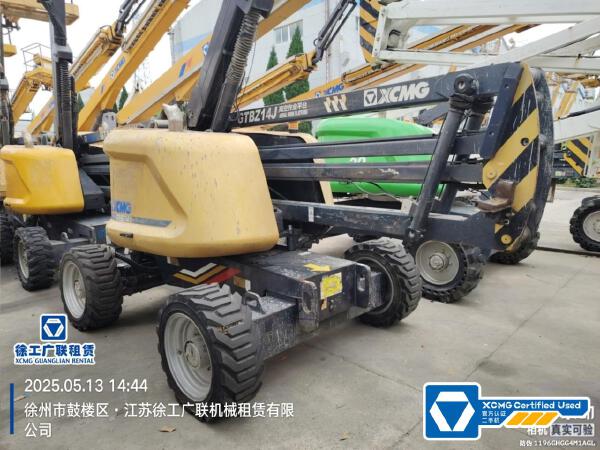 徐工GTBZ14J曲臂式高空作業(yè)平臺(tái)