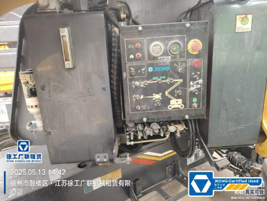 徐工GTBZ14J曲臂式高空作業(yè)平臺