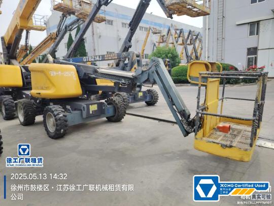 徐工GTBZ14J曲臂式高空作業平臺