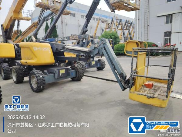 徐工GTBZ14J曲臂式高空作業平臺